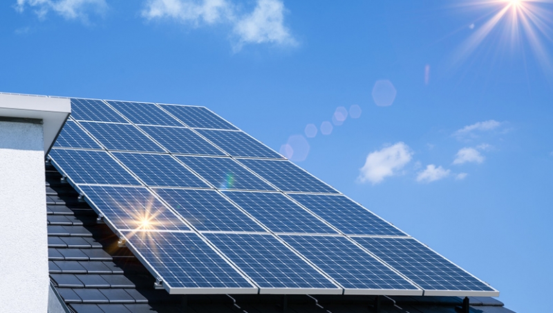 Installation de panneaux photovoltaiques Sunpower dans les Bouches du Rhone