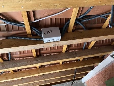 Pose de gaines et réserves pour pose de lumières et d'une climatisation réversible Eyguières 13430