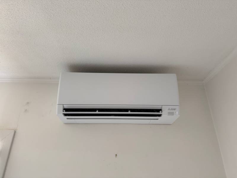 Installation Mitsubishi Electric AY35 à Lançon de Provence 