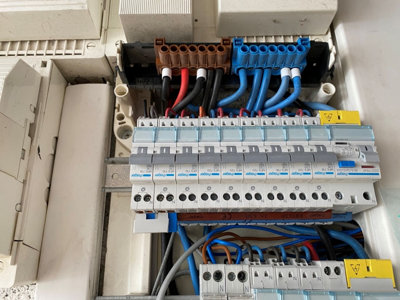 Comathec climatisation réversible et éléctrcité à Salon de Provence 13300